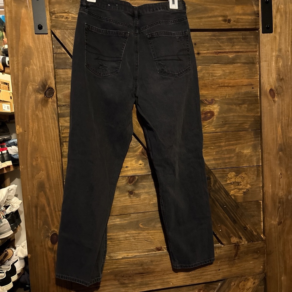 2 American Eagle jeansWomen Black Jeans And Light washed jeans